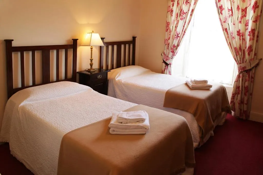 Crotty'S Pub & Accommodation-1