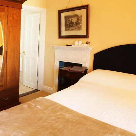 Crotty'S Pub & Accommodation-3