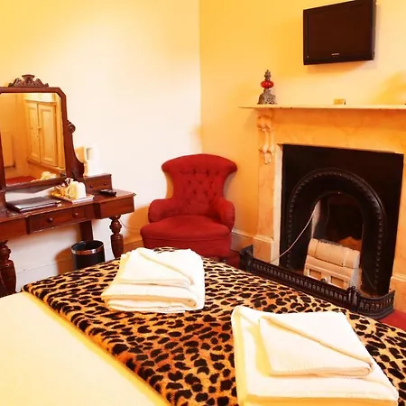 Crotty'S Pub & Accommodation-2
